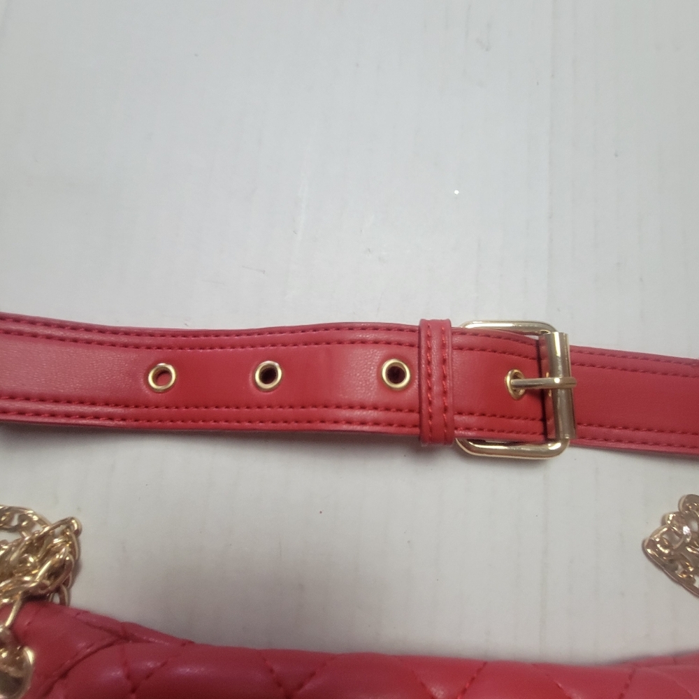 Red Chain Purse - Picture 8 of 15